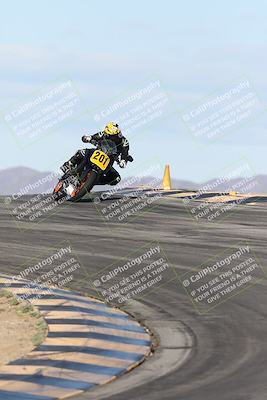 media/Nov-16-2025-Race Pace (Sun) [[8c5fa54630]]/Verified Riders/1-Turns 9 and 10 (925am)/